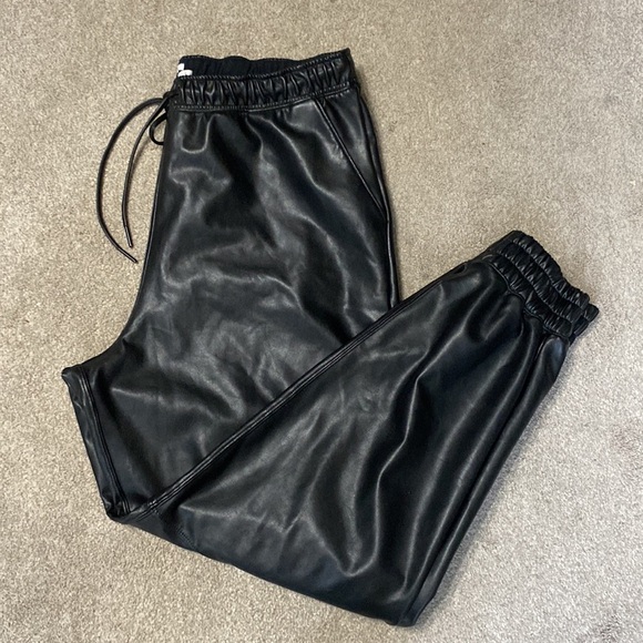Abercrombie & Fitch Black Vegan Leather Joggers Size L - Picture 2 of 6